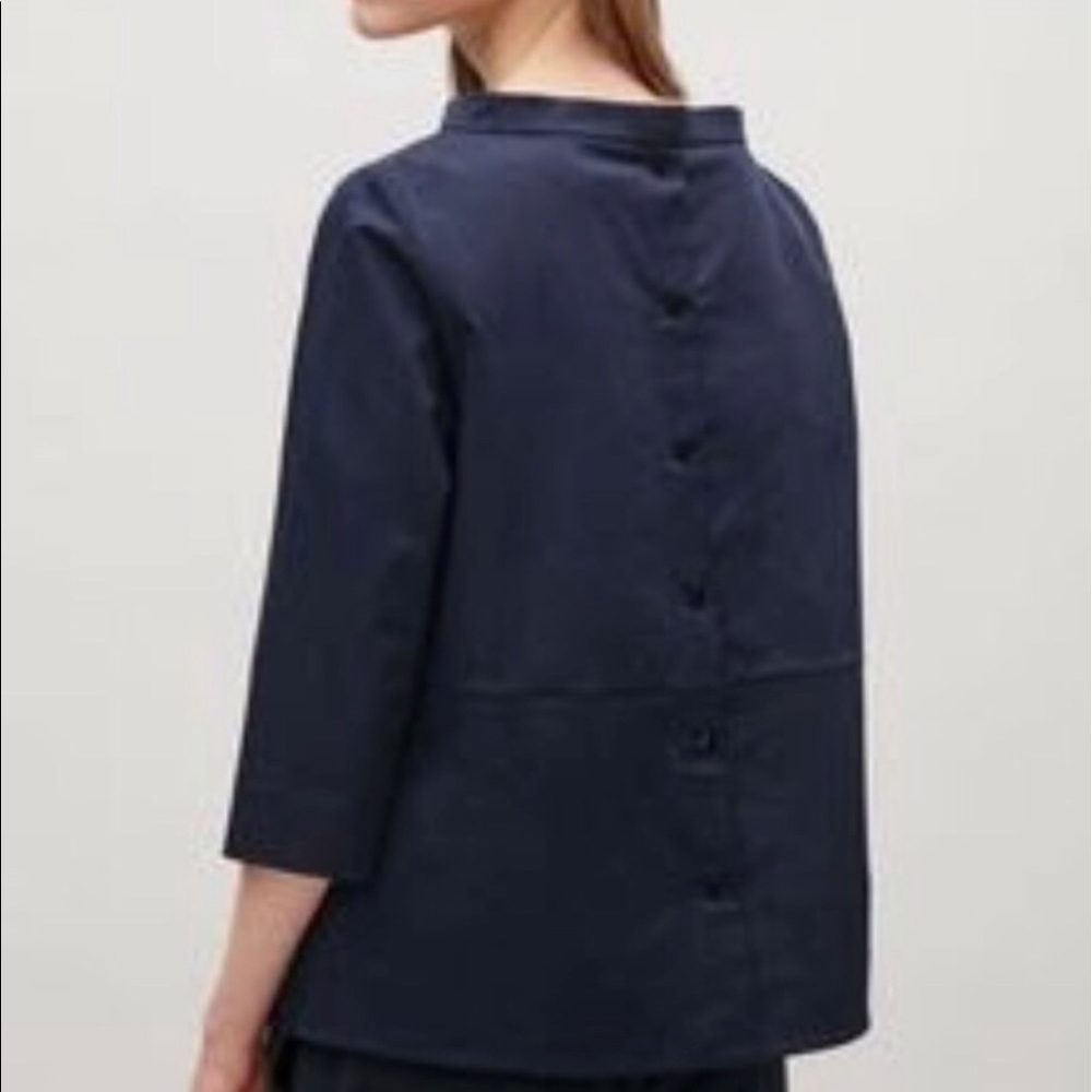 COS 3/4 button back top in Navy